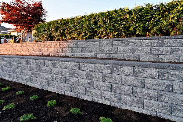 Concrete Retaining Wall Installation in Huntington Beach