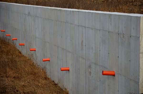 Cement Wall Pouring in Huntington Beach