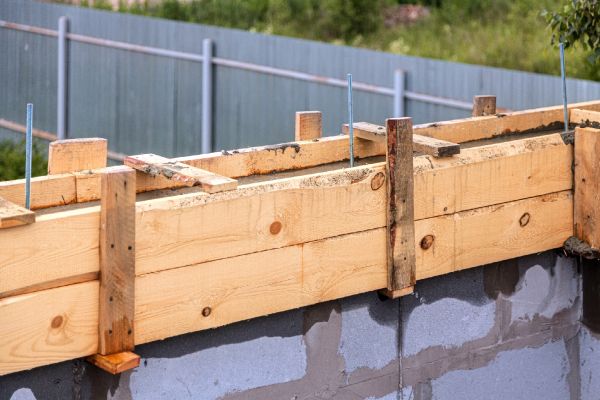Poured Wall Construction in Huntington Beach