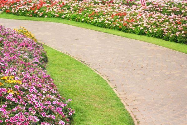 Concrete Walkway Service in Huntington Beach